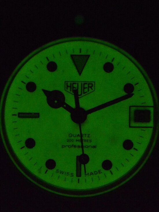 RARE Ladies 28mm Heuer (Pre-Tag) 980.108 Professional 1000 Luminous Dial Watch!